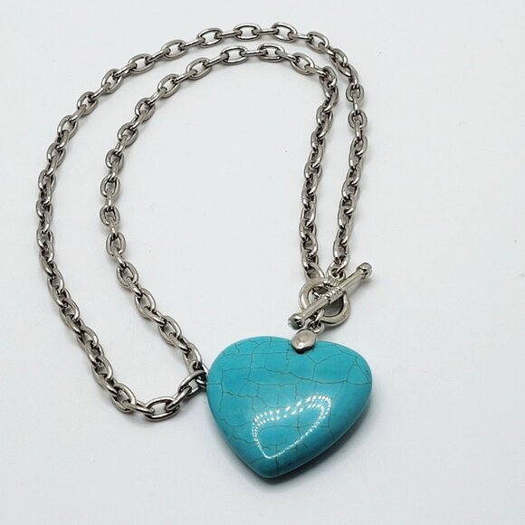 Turquoise Heart Faux Necklace Silver Tone Chain 18" - Picture 4 of 6